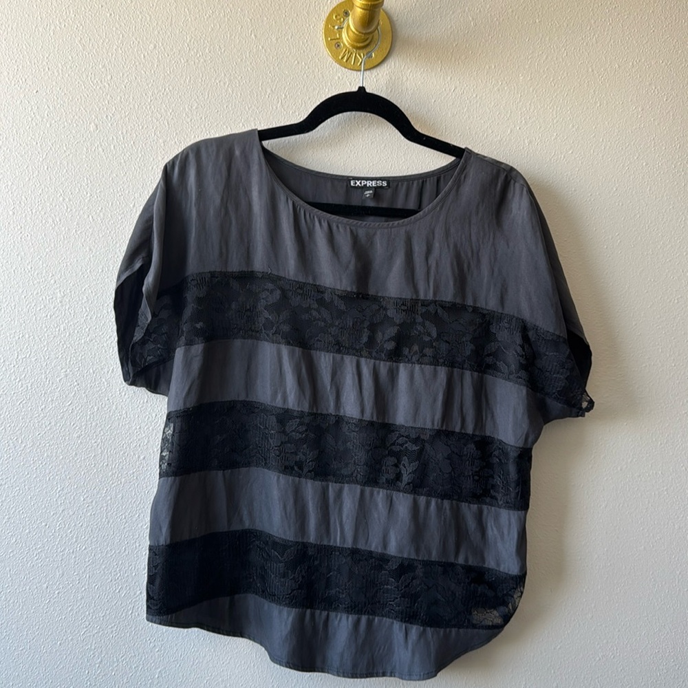 Women’s lace panel short sleeved blouse, size small